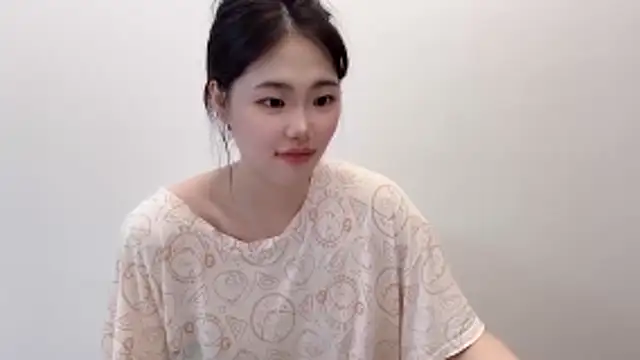 suki-1 online show from 04/18/26, 07:18