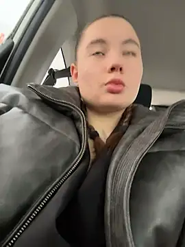 StephanieMur online show from 11/26/25, 04:02