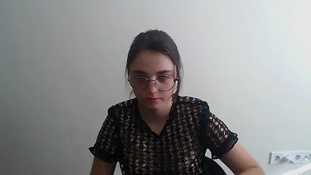 Snapshot of Sun_Shine__ chatting on 07/12/26, 03:25 Sun Shine online show from 07/12/26, 03:25