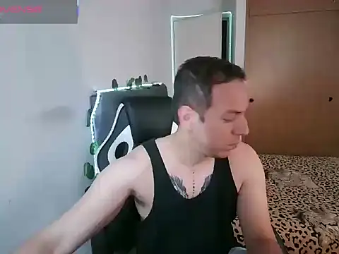 Snapshot of Cerso1 chatting on 07/04/26, 02:23 Cerso1 online show from 07/04/26, 02:23