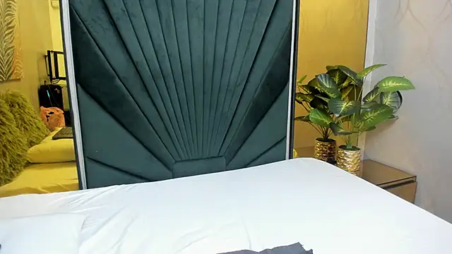 Snapshot of Emilysweet4u_ chatting on 09/20/25, 10:27 Emilysweet4u online show from 09/20/25, 10:27