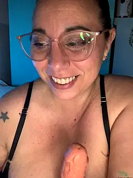 LupeLok online show from 09/19/25, 04:58