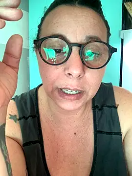 LupeLok online show from 10/08/25, 07:00