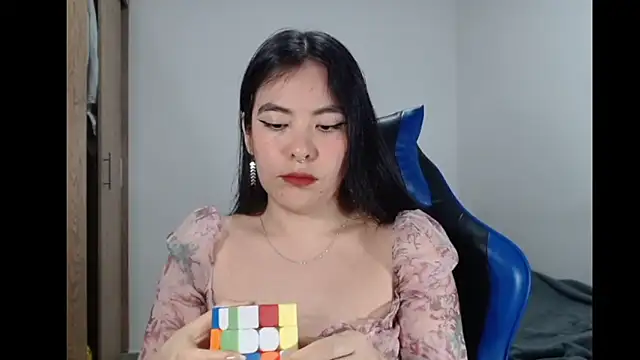 EloiseJun online show from 02/14/26, 04:42