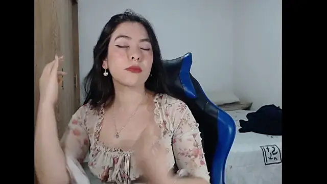 EloiseJun online show from 03/28/26, 03:28