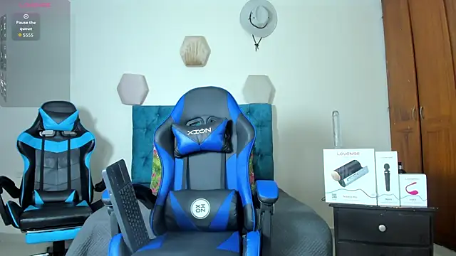 Snapshot of _taylor_black chatting on 09/22/25, 11:40 taylor black online show from 09/22/25, 11:40