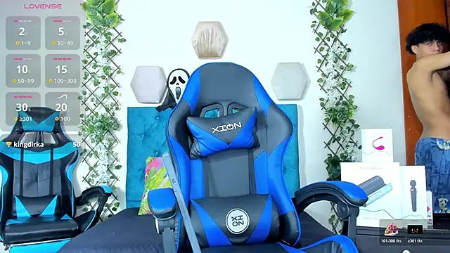 Snapshot of _taylor_black chatting on 10/30/25, 11:16 taylor black online show from 10/30/25, 11:16