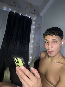 Harrisonvillalobos online show from 03/10/26, 07:13