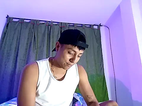 Snapshot of dereck14c chatting on 01/12/26, 10:59 dereck14c online show from 01/12/26, 10:59