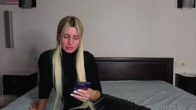 Whiteflower xo online show from 11/06/25, 05:52