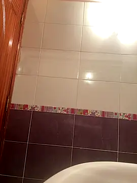 Snapshot of dalo3a_ay chatting on 10/04/25, 08:29 dalo3a ay online show from 10/04/25, 08:29