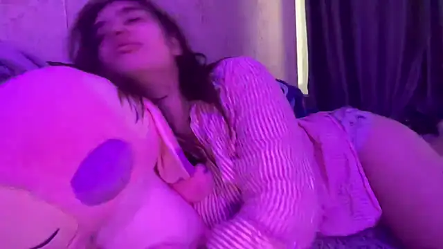 Snapshot of enyazhe chatting on 11/07/25, 01:55 enyazhe online show from 11/07/25, 01:55