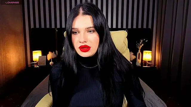 Snapshot of Neyla_Charm chatting on 11/11/25, 01:55 Neyla Charm online show from 11/11/25, 01:55