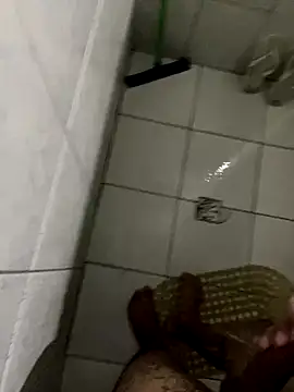 thomasllucas online show from 10/06/25, 09:34