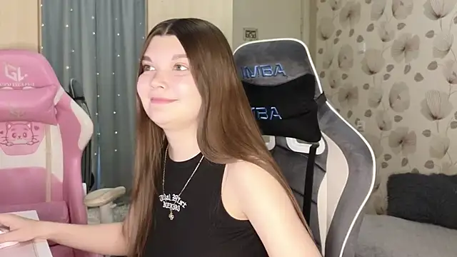  cute ice online show from 05/18/26, 09:04
