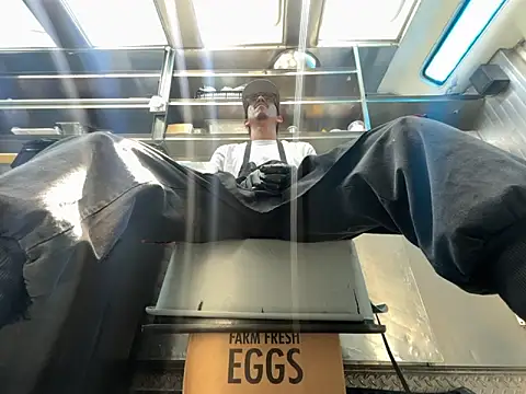 bigdickkane300 online show from 05/20/26, 06:47