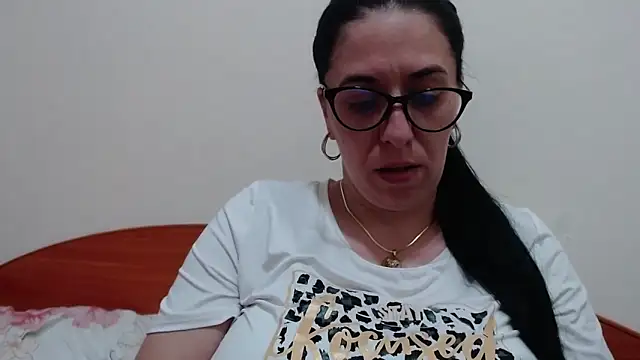 Snapshot of jollene chatting on 05/05/26, 11:51 jollene online show from 05/05/26, 11:51
