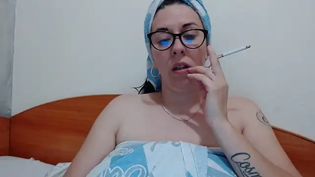 jollene online show from 06/18/26, 01:48