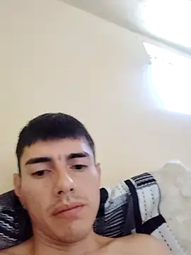 Snapshot of La_Cosita_69 chatting on 02/17/26, 02:13 La Cosita 69 online show from 02/17/26, 02:13