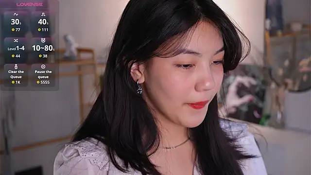 MoiraEger online show from 10/24/25, 05:53