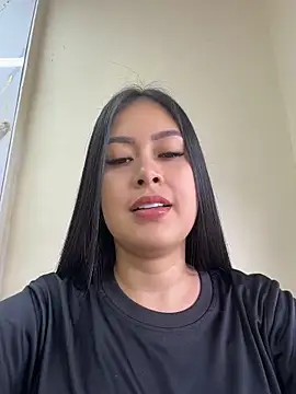 Snapshot of CrisMarulanda chatting on 06/16/26, 04:42 CrisMarulanda online show from 06/16/26, 04:42