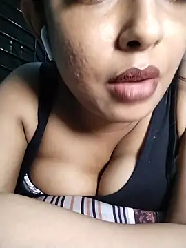 Snapshot of HotNehaChowdhury chatting on 07/08/26, 05:17 HotNehaChowdhury online show from 07/08/26, 05:17