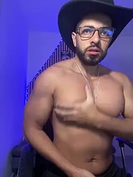 Snapshot of magnumchris chatting on 02/02/26, 11:31 magnumchris online show from 02/02/26, 11:31