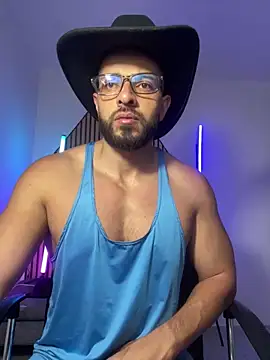 Snapshot of magnumchris chatting on 02/20/26, 11:00 magnumchris online show from 02/20/26, 11:00