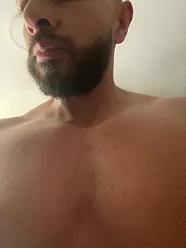 Snapshot of magnumchris chatting on 02/22/26, 12:47 magnumchris online show from 02/22/26, 12:47