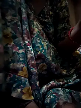 aunty sumy online show from 04/24/26, 01:52