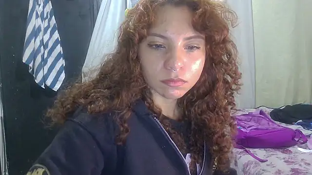 Snapshot of VioletV chatting on 05/15/26, 12:28 VioletV online show from 05/15/26, 12:28