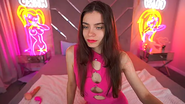 HeavenElle online show from 10/02/25, 06:09