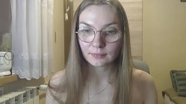 LooveELLYx online show from 12/27/24, 03:04