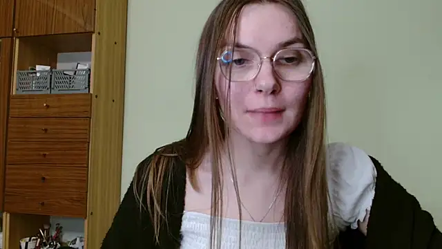 LooveELLYx online show from 01/13/25, 08:58