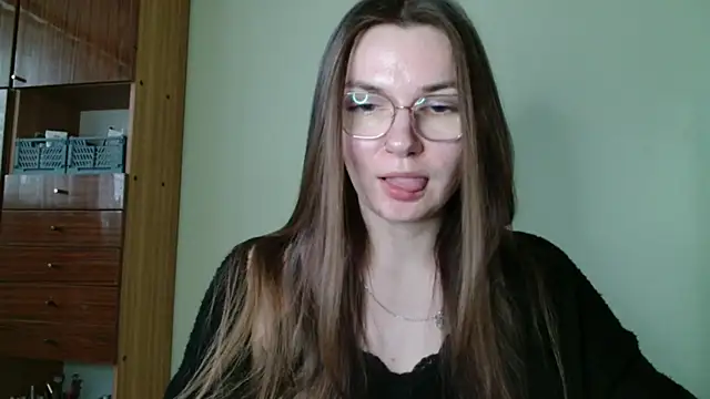 LooveELLYx online show from 01/16/25, 02:41