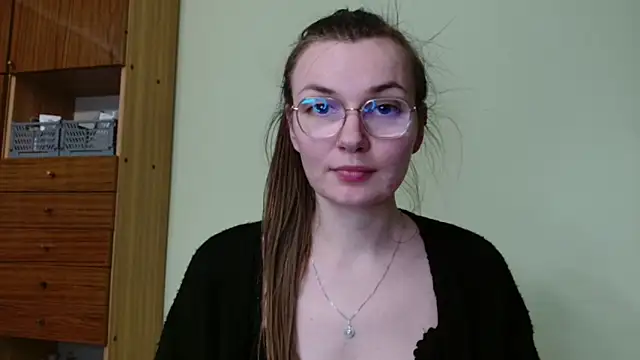 LooveELLYx online show from 01/22/25, 05:49