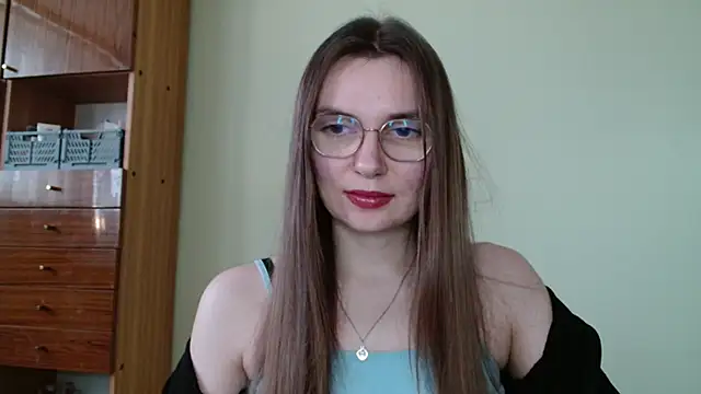 LooveELLYx online show from 01/29/25, 02:32