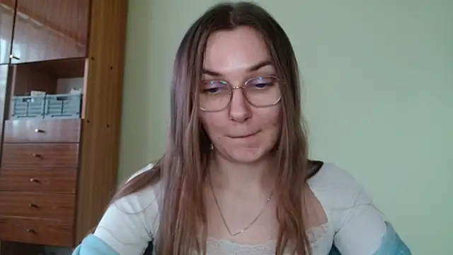 LooveELLYx online show from 02/06/25, 02:48