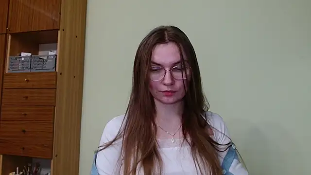 LooveELLYx online show from 02/06/25, 06:13