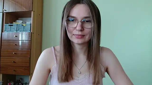 LooveELLYx online show from 09/26/25, 06:39