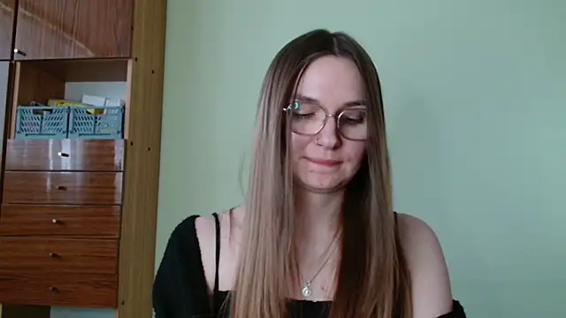 LooveELLYx online show from 02/04/26, 02:34