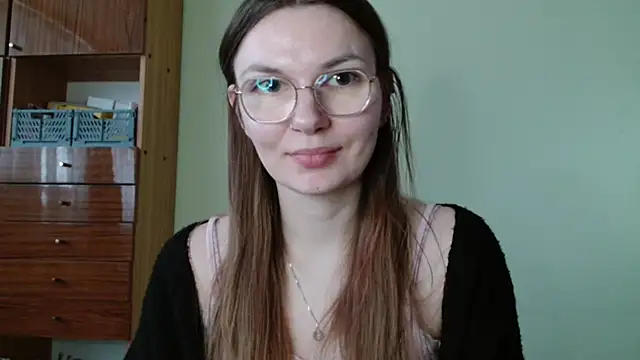 LooveELLYx online show from 02/06/26, 07:34