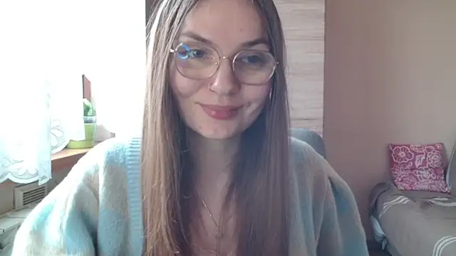 LooveELLYx online show from 04/11/26, 06:18