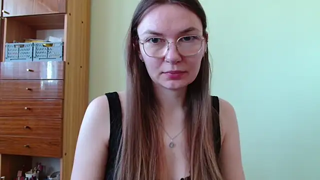 LooveELLYx online show from 04/24/26, 06:38