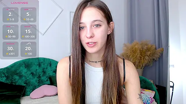 Little cherryy   online show from 09/17/25, 06:26