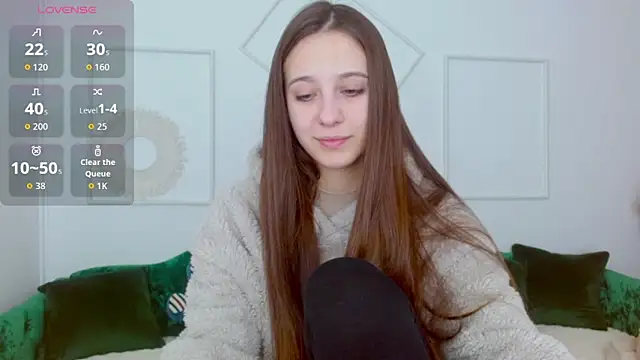 Little cherryy   online show from 10/11/25, 07:07