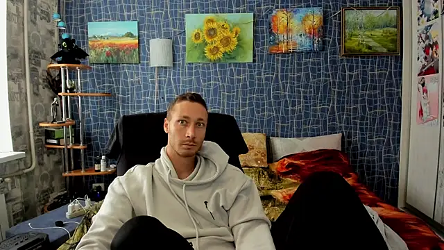 CuteBoy228 online show from 10/30/25, 12:17