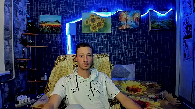 CuteBoy228 online show from 11/27/25, 09:39