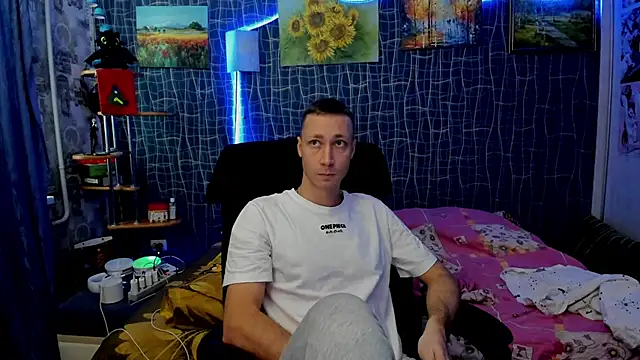 Snapshot of CuteBoy228 chatting on 01/06/26, 11:58 CuteBoy228 online show from 01/06/26, 11:58