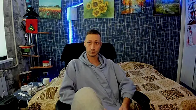 Snapshot of CuteBoy228 chatting on 01/09/26, 10:29 CuteBoy228 online show from 01/09/26, 10:29